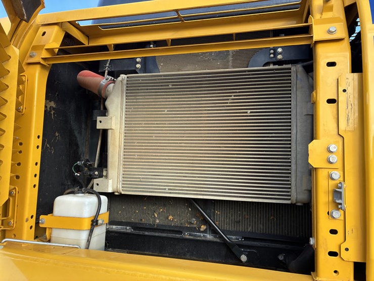 2017-komatsu-pc360-lc-11-image-58