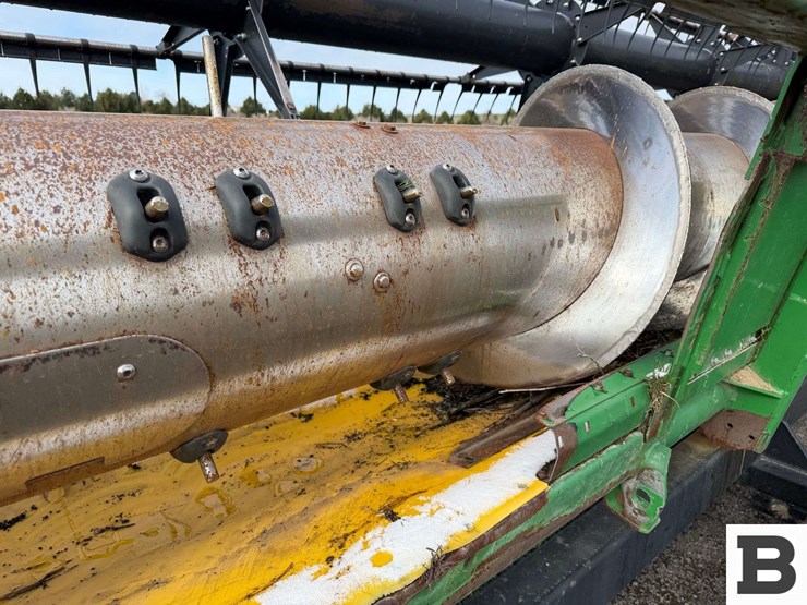 2009-john-deere-635f-image-21