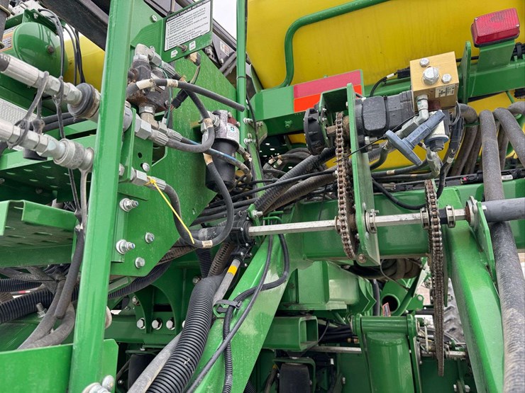 john-deere-1795-image-63