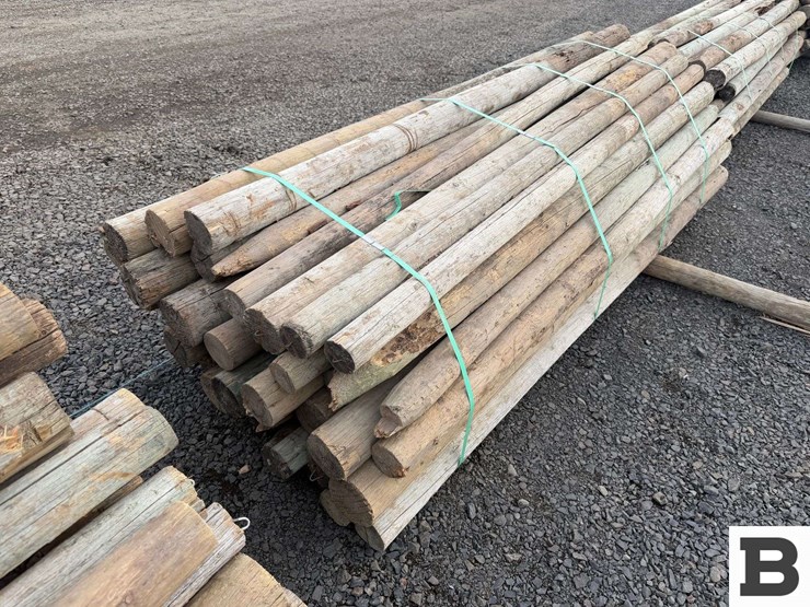 ..-wooden-posts-image-3