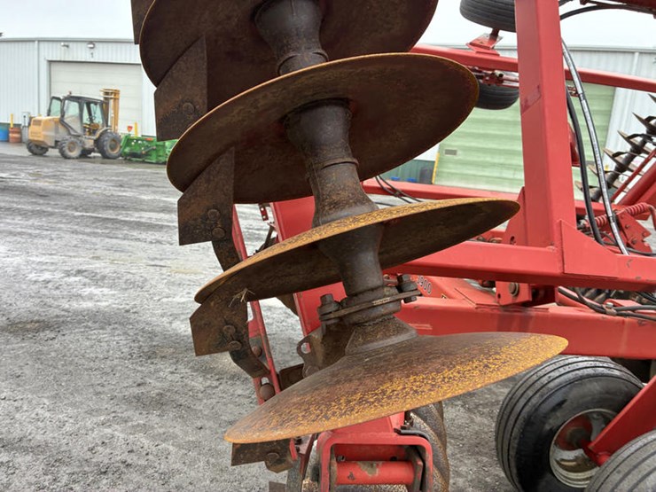 case-ih-3900-image-24