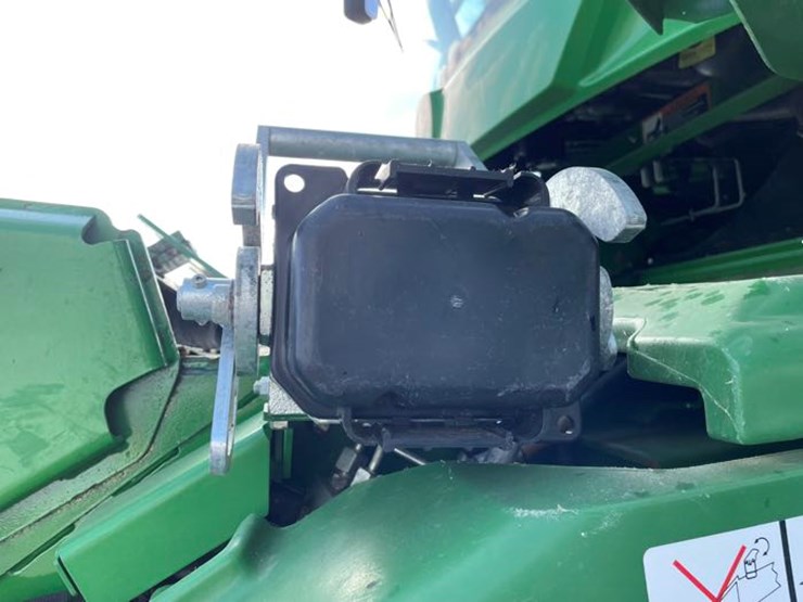 2017-john-deere-s680-image-26