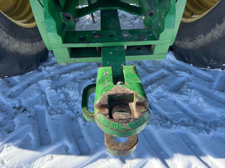 2012-john-deere-8310r-image-70