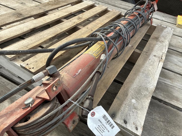 #5180-•-hyd-lift-for-auger-image-3