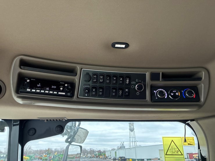 2024-case-ih-8250-image-105