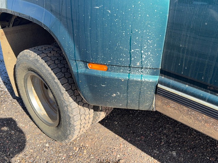 1996-chevrolet-3500-image-9