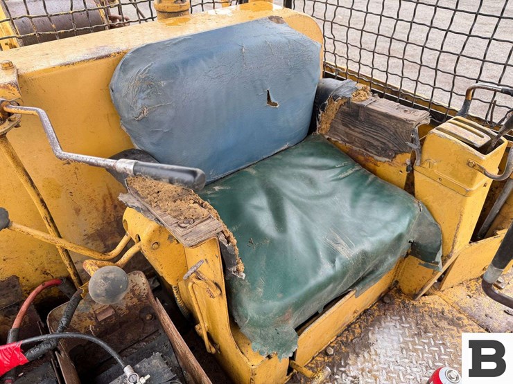 caterpillar-d6-image-56