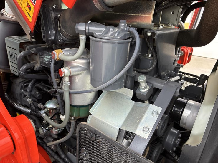 2024-kubota-m6-131-image-90