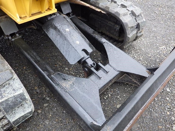 caterpillar-305.5-image-25