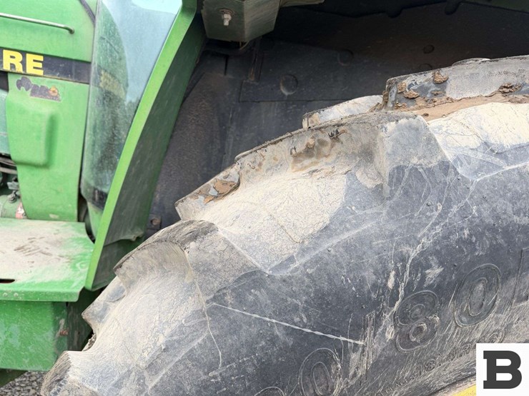 1992-john-deere-4960-image-23