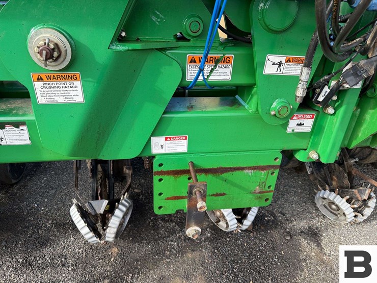 schlagel-mfg.-ripper,-implement-dolly,-great-plains-corn-planter-image-53