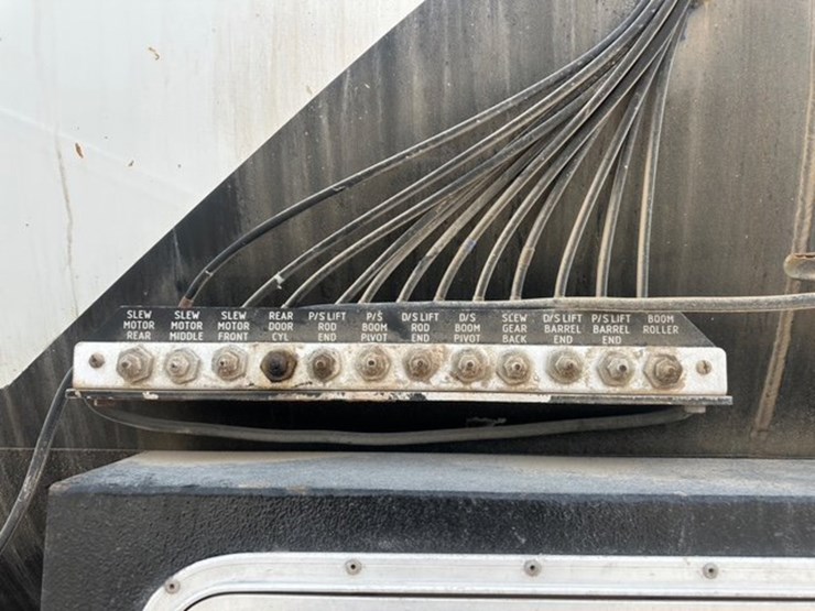 2018-western-star-4900-image-13