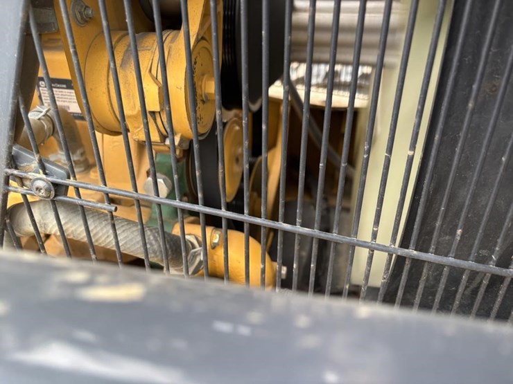 2018-deere-210lep-image-41