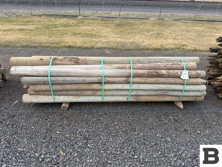 ..-wooden-posts-image-1