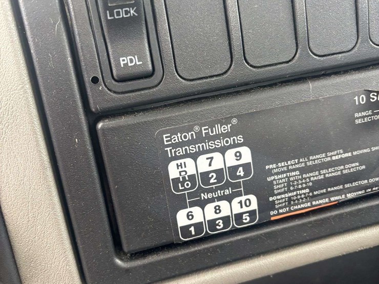 2012-international-durastar-4400-image-10