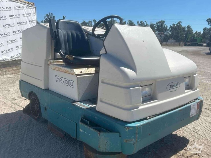 tennant-7400-image-2