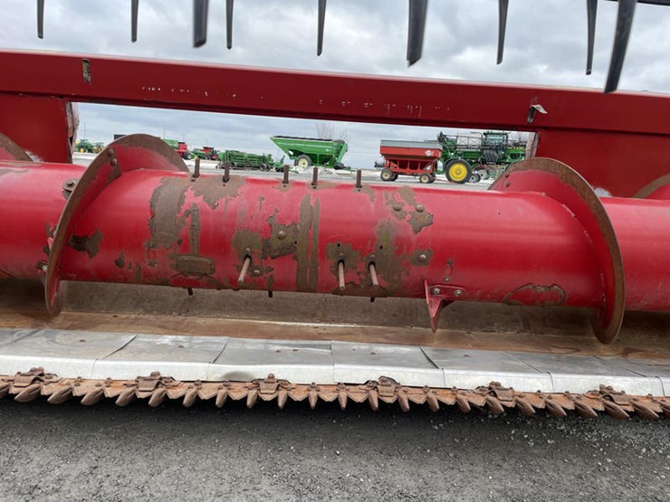 2011-case-ih-3020-image-7