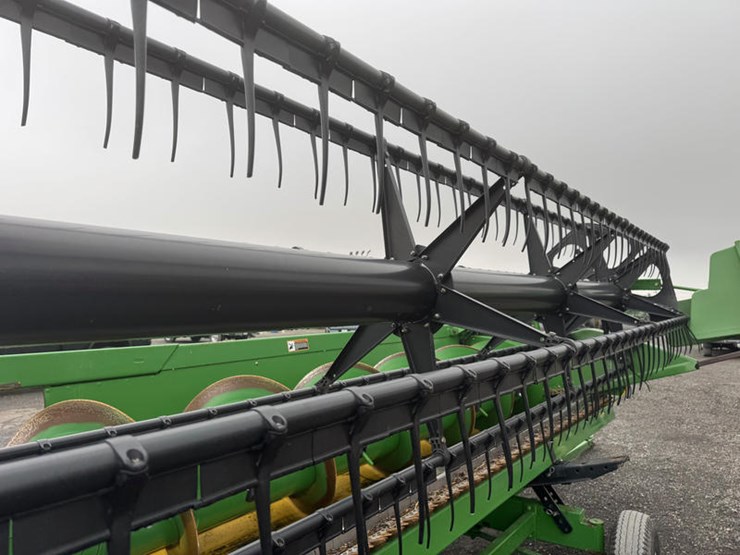 2004-john-deere-630f-image-16