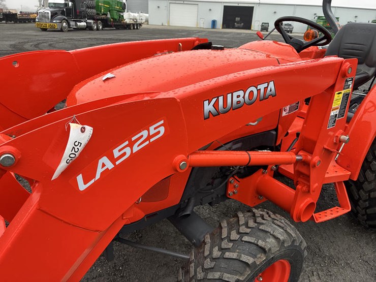 kubota-l2501-image-16
