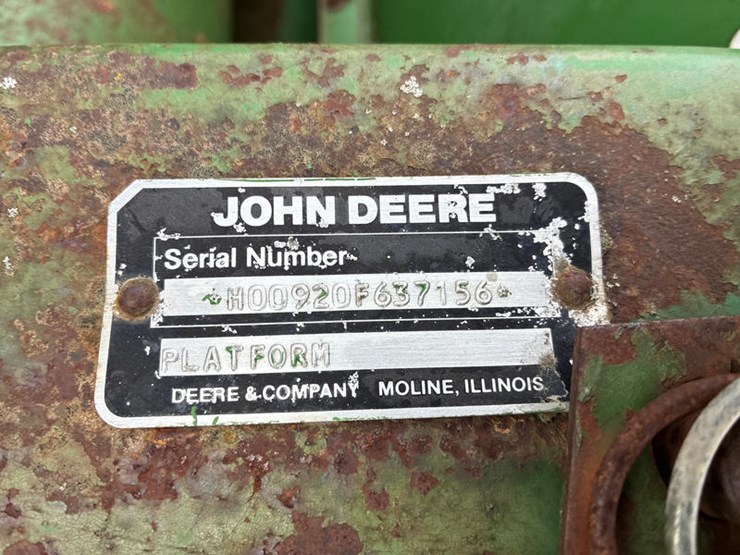 1990-john-deere-920-image-2