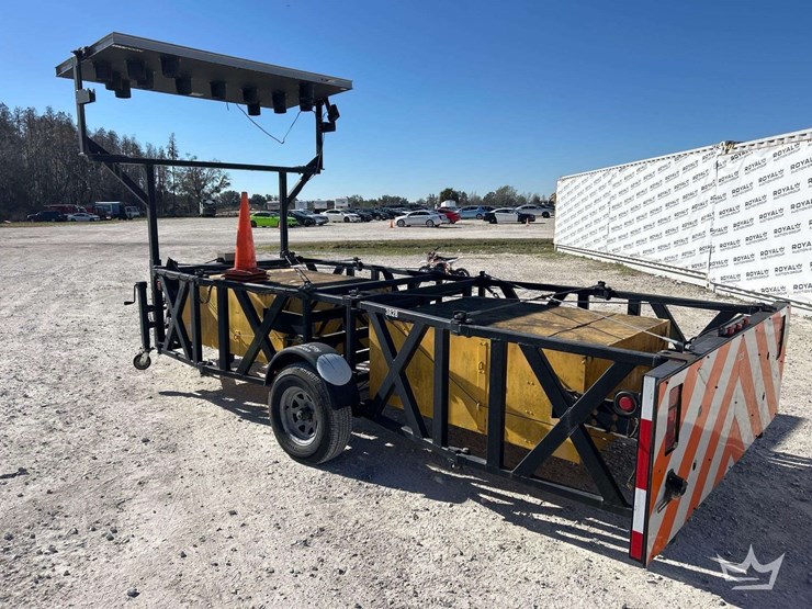 2011-energy-absorption-systems-tma9000-19ft-attenuator-trailer-image-4