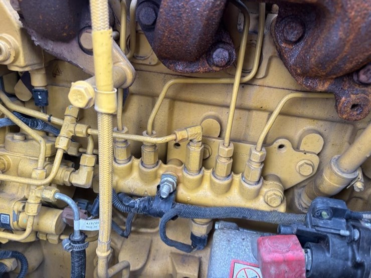 2017-deere-210lep-image-34