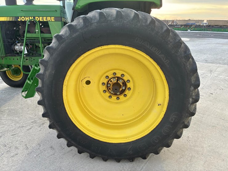 1990-john-deere-4455-image-50