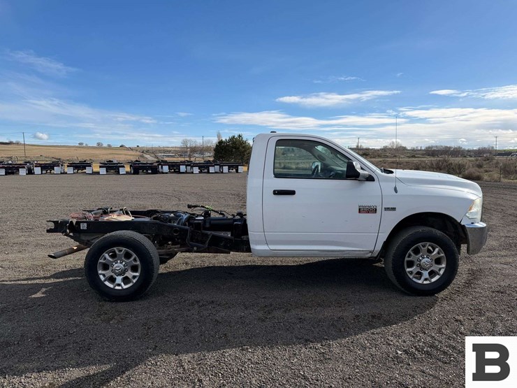 2012-dodge-ram-2500-image-6
