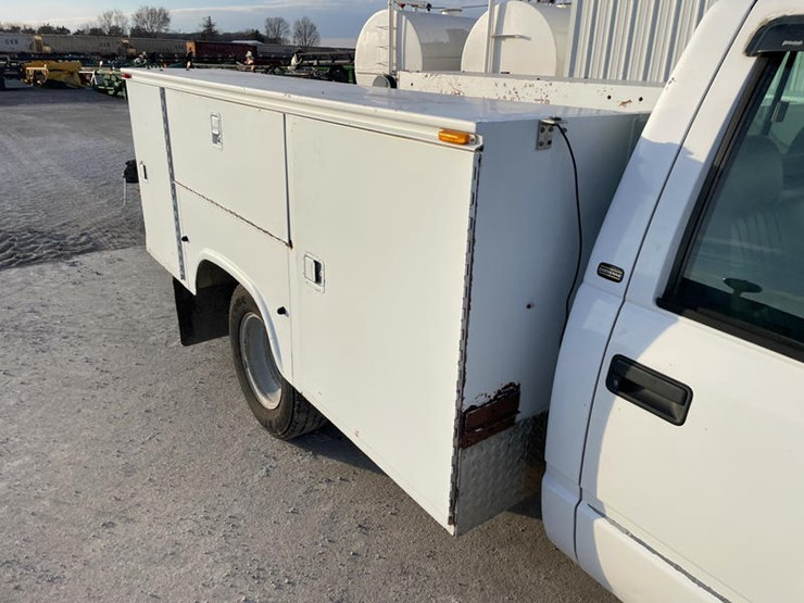 1997-chevrolet-3500-image-21