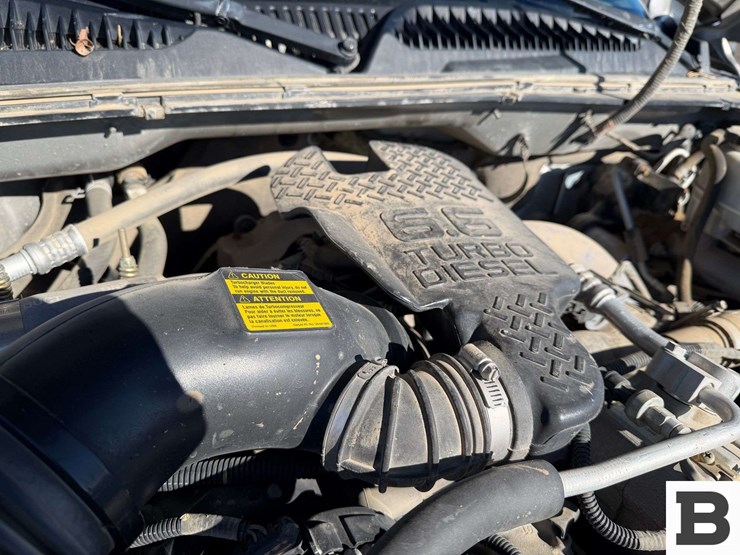 2003-gmc-2500-image-47