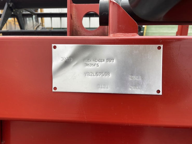 2011-case-ih-3020-image-13