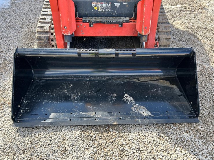 2021-kubota-svl97-2-image-9