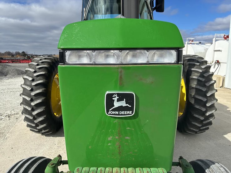 1984-john-deere-4450-image-14