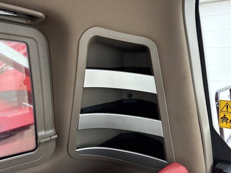 2024-case-ih-8250-image-108