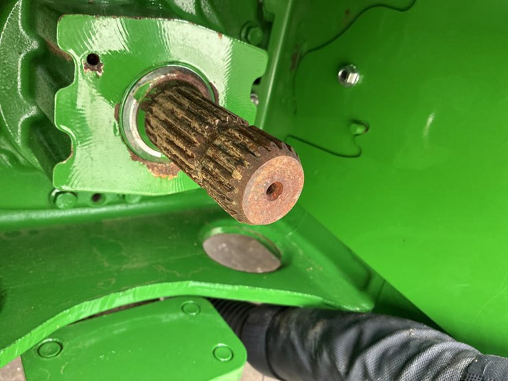 2021-john-deere-8rx-410-image-24