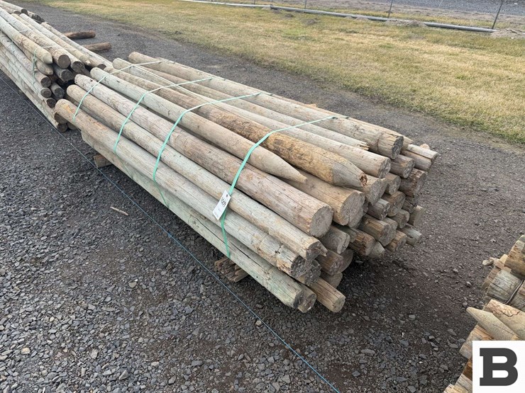 ..-wooden-posts-image-2