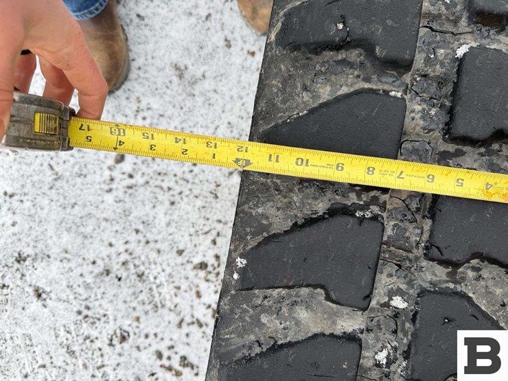 2017-deere-35g-image-17