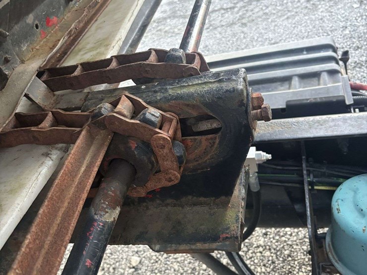 2012-international-durastar-4400-image-22