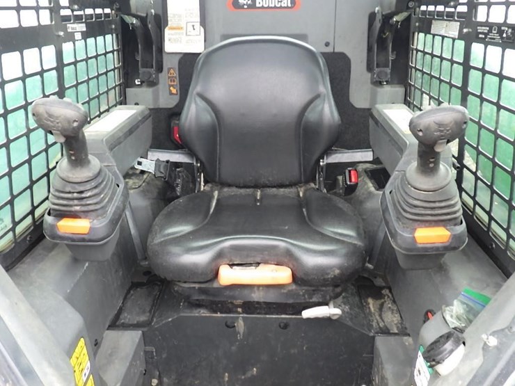 2025-bobcat-t76-image-24