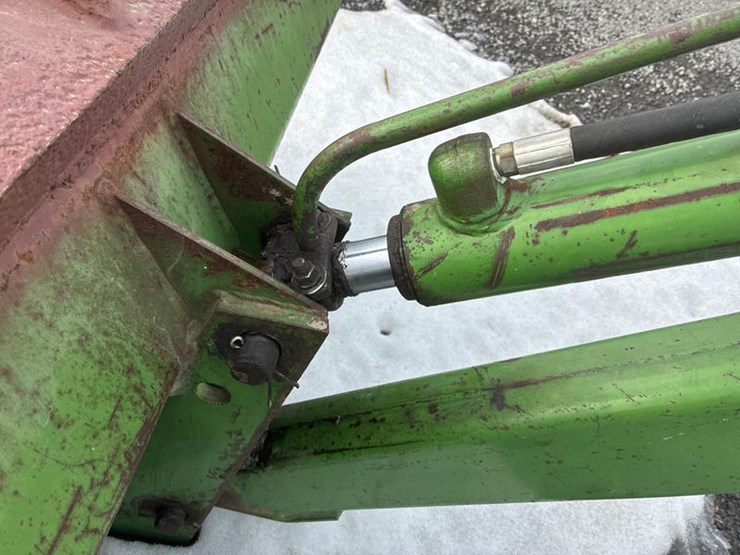 john-deere-158-image-11