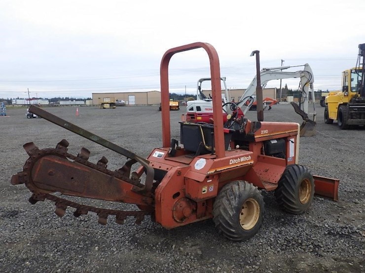 ditch-witch-2310w-image-5