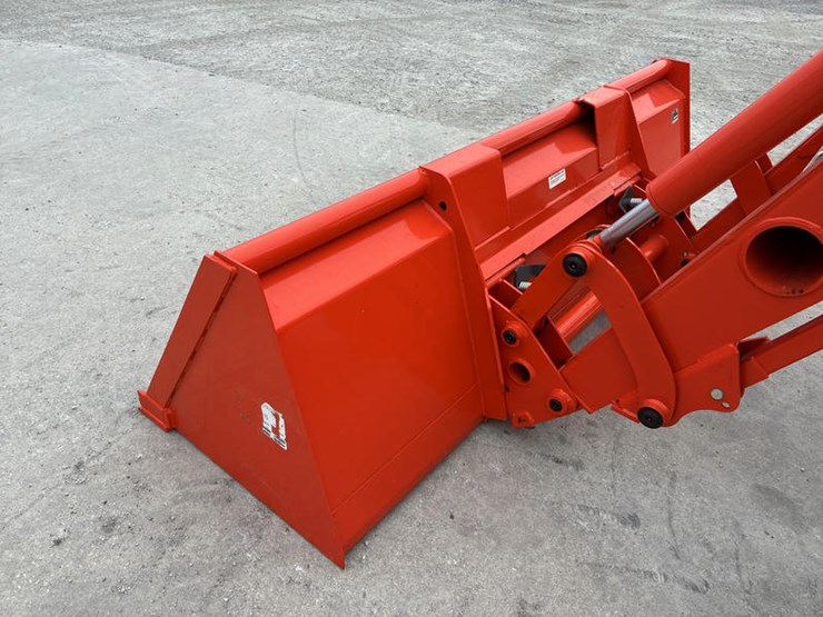 2024-kubota-m6-131-image-47