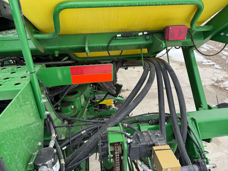 john-deere-1795-image-30