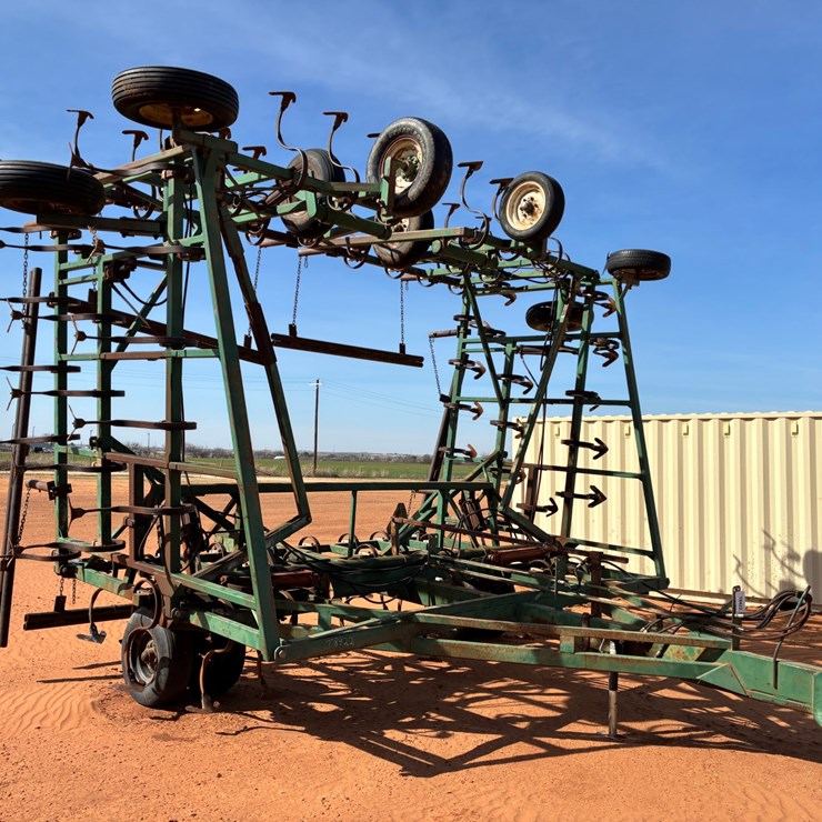 #T8422 • Javorsky Cultivator