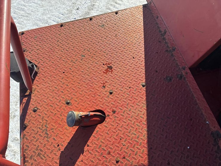 1994-case-ih-1666-image-47