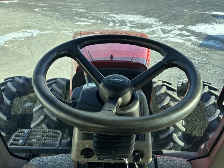 2011-case-ih-magnum-315-image-79