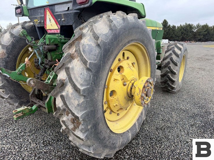 1992-john-deere-4960-image-36