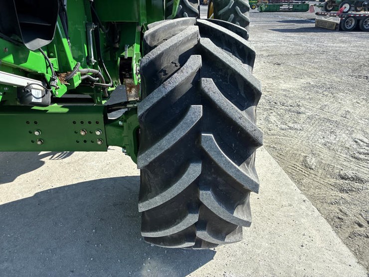 2013-john-deere-s670-image-45