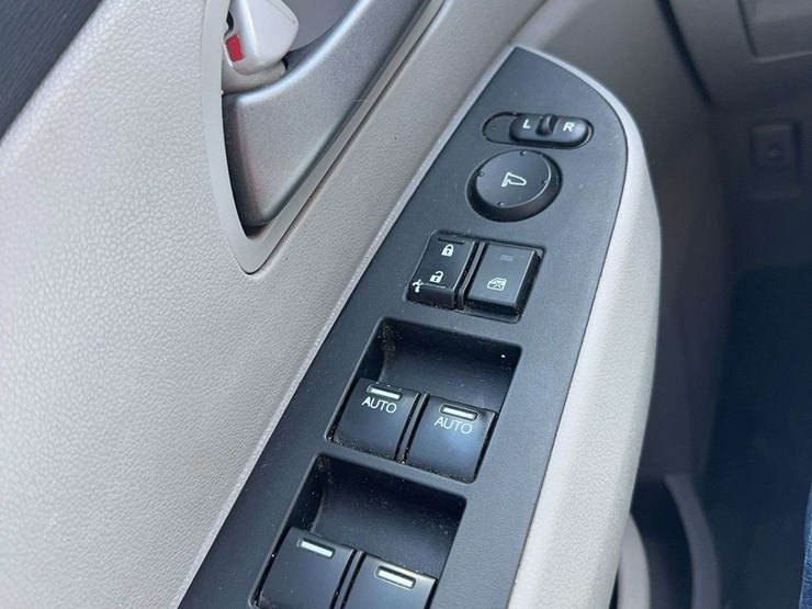 2012-honda-odyssey-image-17