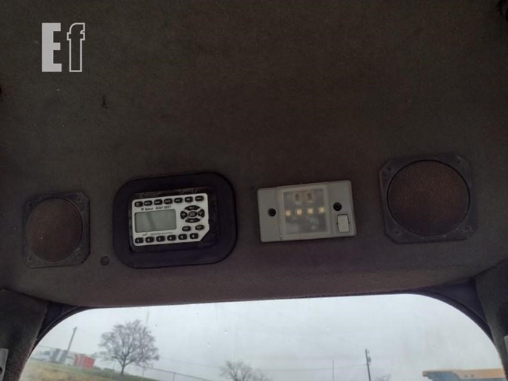 2011-bobcat-e35-image-11